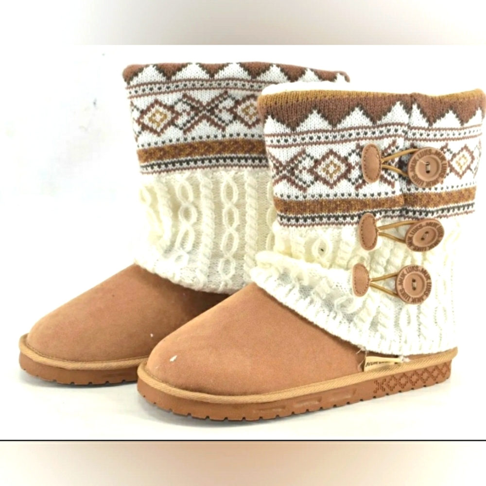 NEW Muk Luks Women's Sweater Boots Size  Camel GEO Cable Size 9W